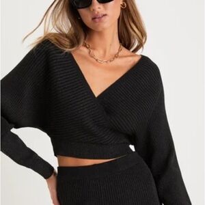 Forever 21 Black V-Neck Sweater